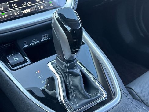 Certified 2025 Subaru Outback Limited XT image 21