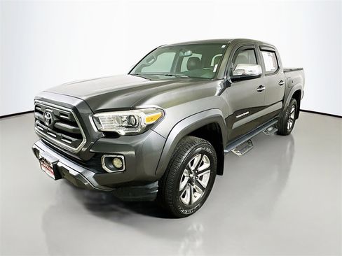 Used 2016 Toyota Tacoma Limited image 3