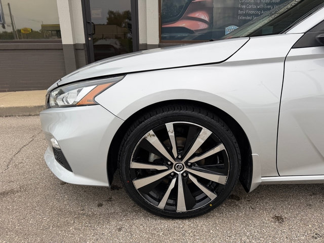 Used 2022 Nissan Altima 2.5 SR FWD image 25