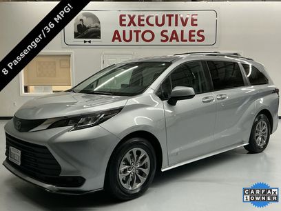 Used 2021 Toyota Sienna LE