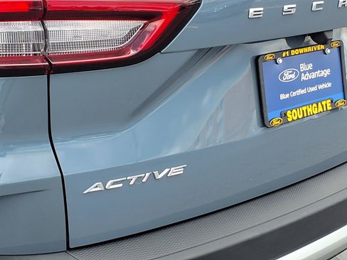 Certified 2023 Ford Escape Active AWD/4WD image 25