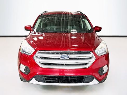 Used 2018 Ford Escape SE w/ SE Sync 3 Package image 4