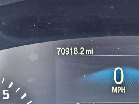 Used 2020 Ford Escape SE image 32