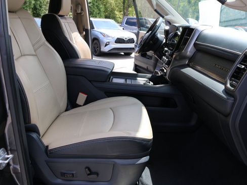 Used 2023 RAM 2500 Limited AWD/4WD image 29