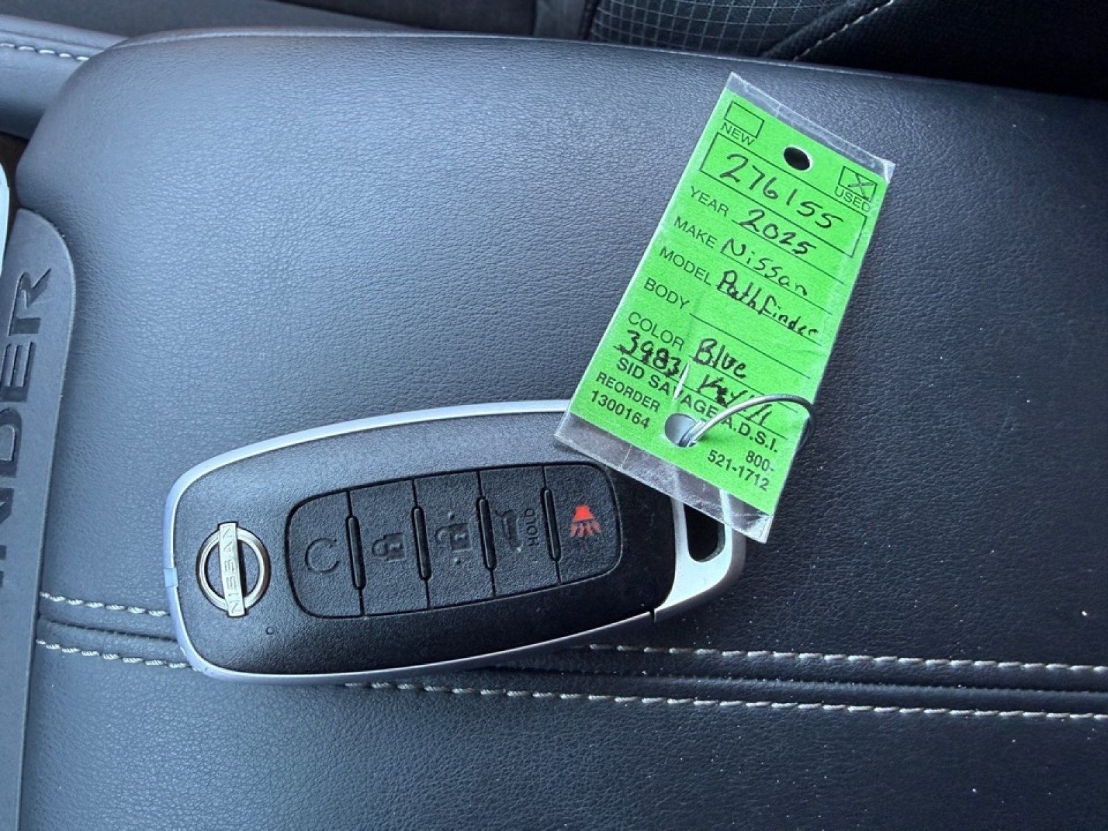 Used 2025 Nissan Pathfinder SV FWD image 40