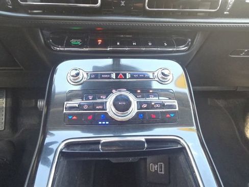 Used 2023 Lincoln Nautilus Reserve AWD/4WD image 23