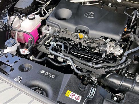 Used 2025 Toyota RAV4 XLE AWD/4WD image 35