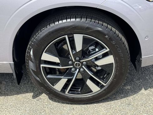 Used 2026 Volvo XC60 B5 Plus w/ Climate Package AWD/4WD image 6