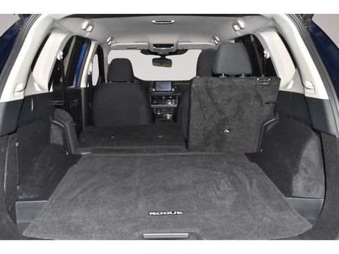 Used 2025 Nissan Rogue SV AWD/4WD image 23