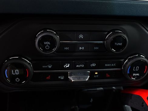New 2026 Ford Bronco Heritage Edition AWD/4WD image 28