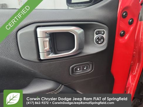 Certified 2020 Jeep Gladiator Overland AWD/4WD image 21