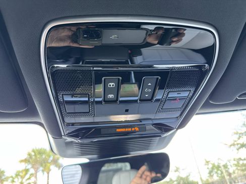 New 2026 Land Rover Range Rover Sport Dynamic SE image 27