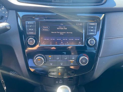 Used 2020 Nissan Rogue S w/ Special Edition Package image 26