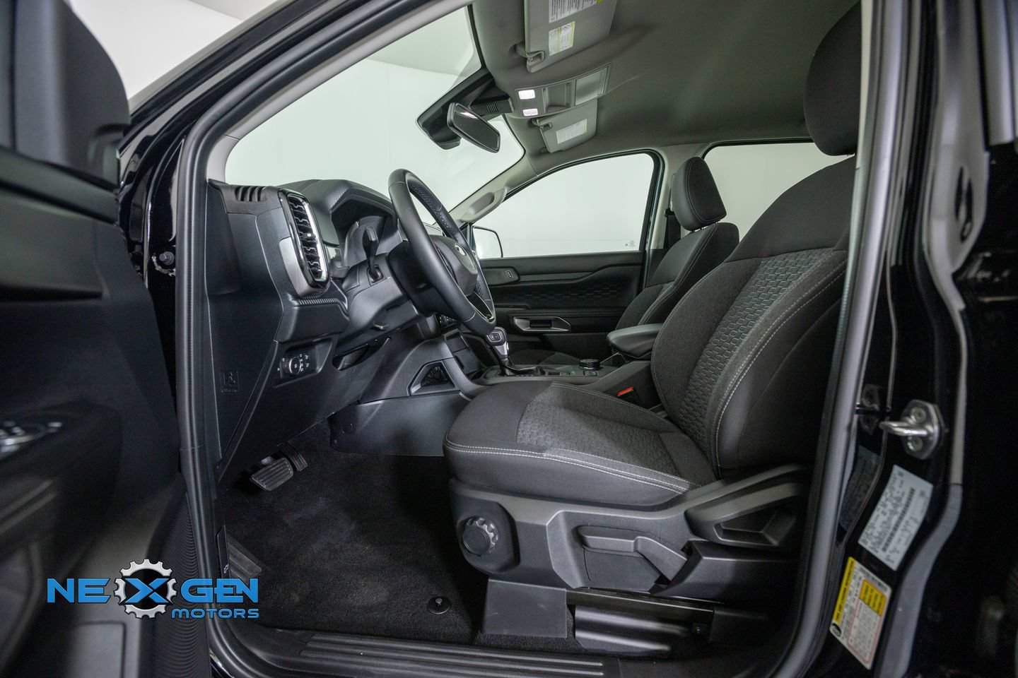 Used 2025 Ford Ranger XLT w/ FX4 Off-Road Package AWD/4WD image 14