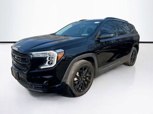 Used 2023 GMC Terrain SLT w/ Elevation Edition image 3