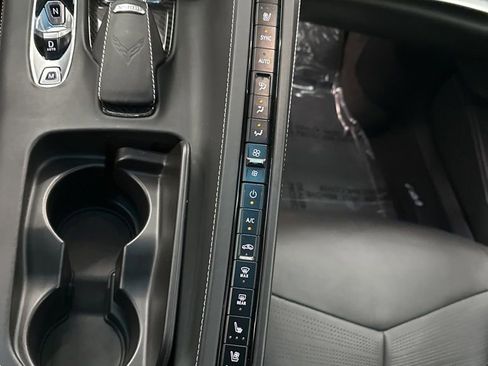 Used 2022 Chevrolet Corvette Stingray Premium Cpe w/ Z51 Performance Package image 20