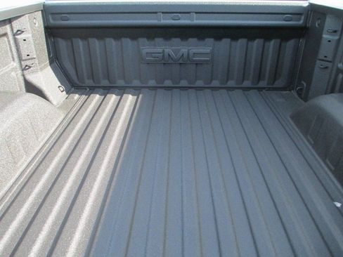 New 2026 GMC Sierra 1500 SLT w/ SLT Premium Plus Package image 6