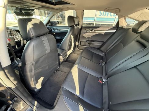 Used 2020 Honda Civic Touring image 28