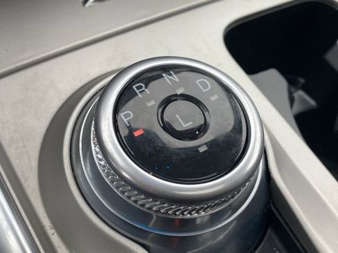 Used 2022 Ford Explorer Limited w/ Class IV Trailer Tow Package image 30