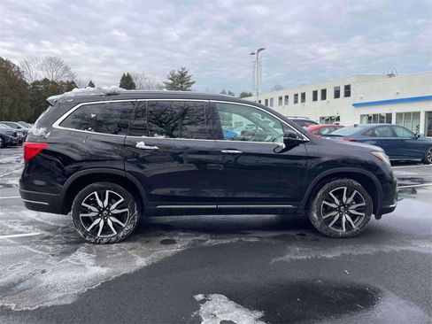 Certified 2022 Honda Pilot Touring image 4