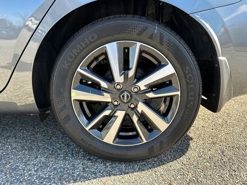 New 2025 Nissan Versa SV w/ Trunk Package image 19