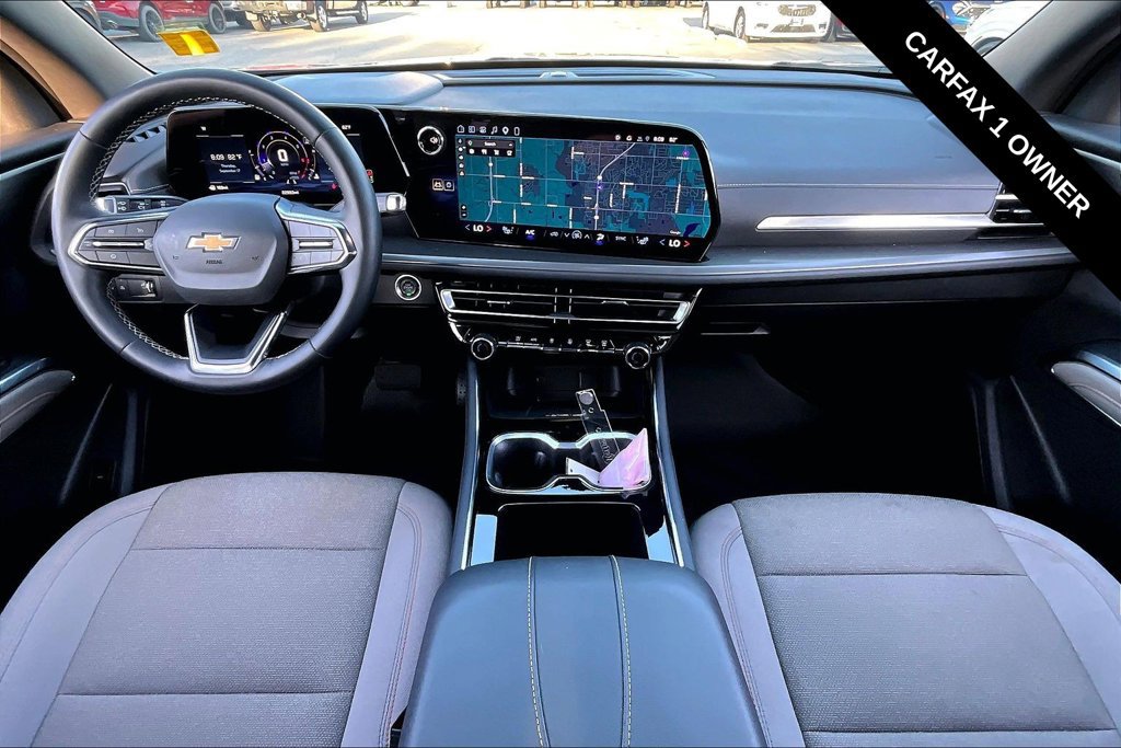 Used 2026 Chevrolet Traverse LT w/ Driver Confidence Package FWD image 5