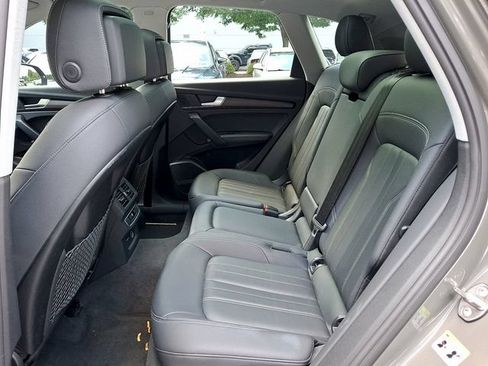 Used 2023 Audi Q5 2.0T Premium Plus w/ Premium Plus Package AWD/4WD image 10