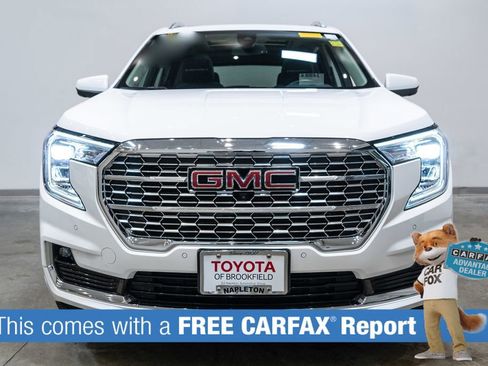 Used 2023 GMC Terrain Denali w/ Denali Premium Package image 2
