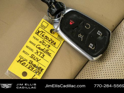 Used 2019 Cadillac XT5 Luxury image 40