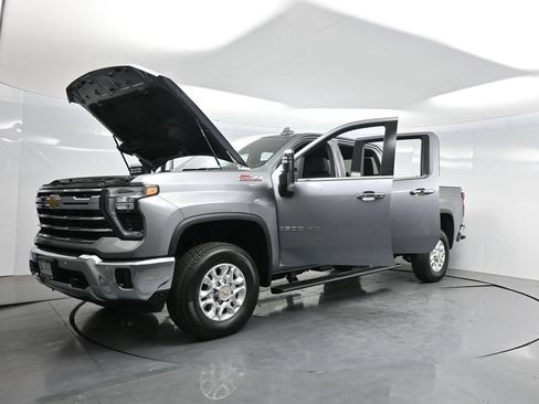 New 2026 Chevrolet Silverado 2500 LTZ w/ LTZ Premium Package AWD/4WD image 61