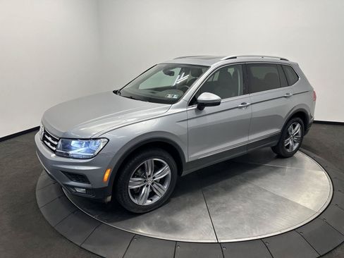 Used 2020 Volkswagen Tiguan SEL AWD/4WD image 4