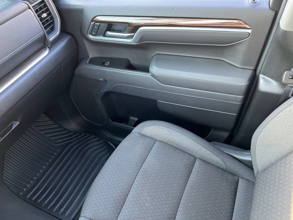Used 2026 Chevrolet Silverado 1500 RST AWD/4WD image 17