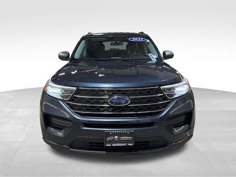 Used 2022 Ford Explorer XLT image 17