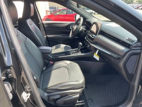 Used 2023 Jeep Compass Trailhawk image 42