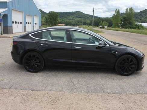 Used 2019 Tesla Model 3 Standard Range Plus RWD image 4