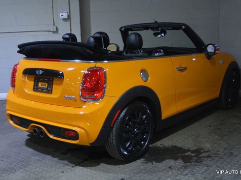 Used 2016 MINI Cooper S image 8