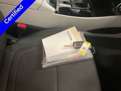 Used 2023 Hyundai Tucson SE image 18