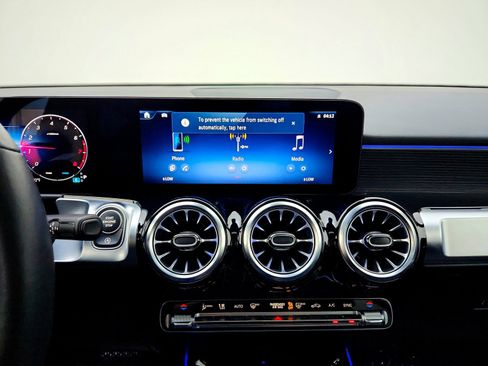 Certified 2026 Mercedes-Benz GLB 250 image 19