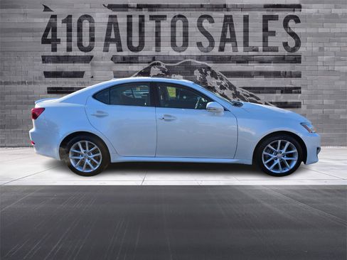 Used 2011 Lexus IS 250 w/ Premium Pkg Value Edition image 2