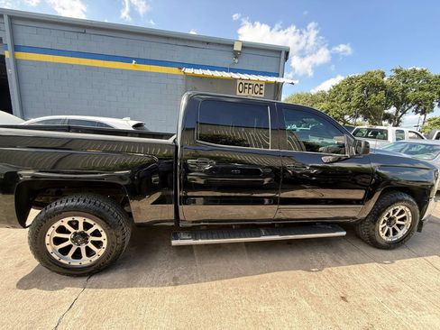 Used 2017 Chevrolet Silverado 1500 LT w/ Texas Edition RWD image 8
