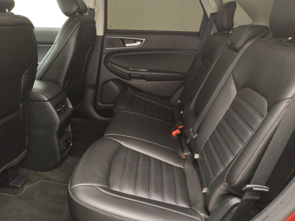Used 2020 Ford Edge SEL w/ Convenience Package FWD image 18