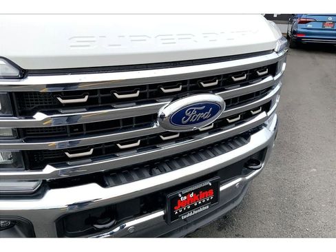 Used 2025 Ford F350 King Ranch w/ Chrome Package image 32