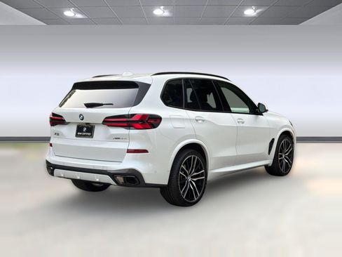 Used 2026 BMW X5 xDrive40i w/ M Sport Package AWD/4WD image 9