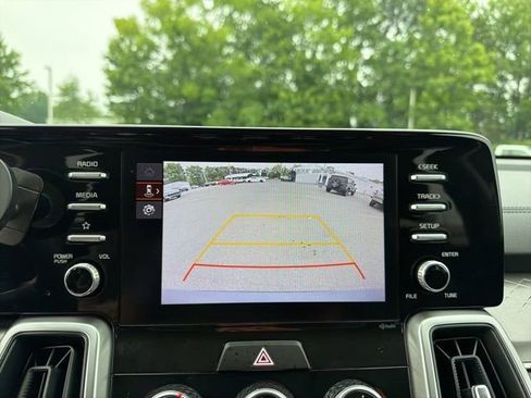 Used 2022 Kia Sorento LX FWD image 24