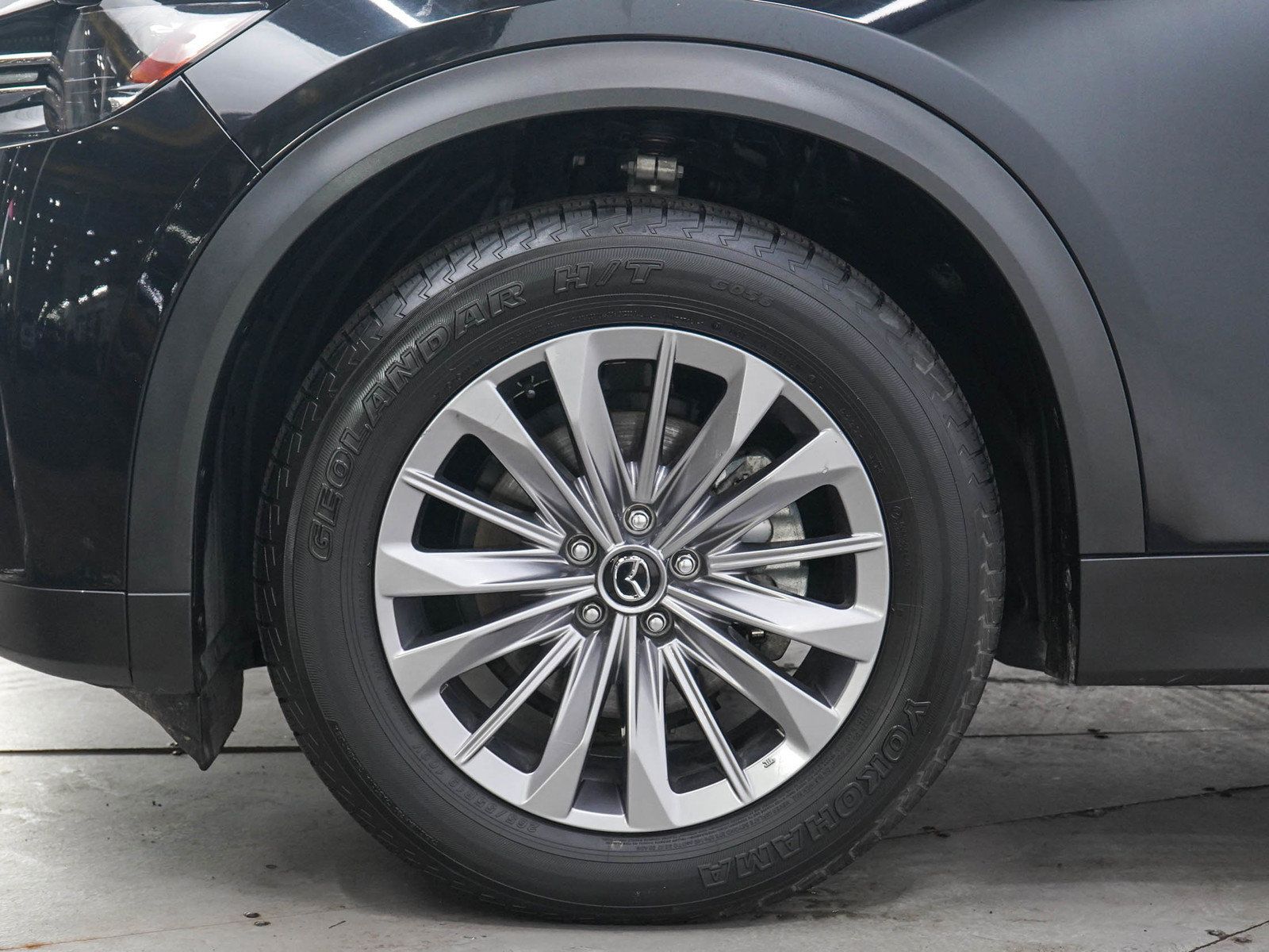 Used 2024 MAZDA CX-90 3.3 Turbo w/ Preferred Package AWD/4WD image 32