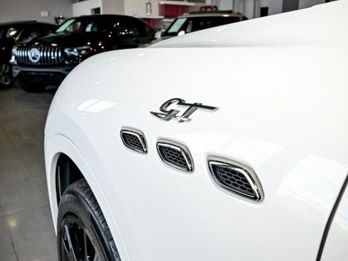 Used 2022 Maserati Levante GT image 13