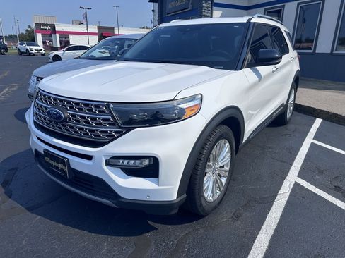 Used 2020 Ford Explorer Limited AWD/4WD image 6