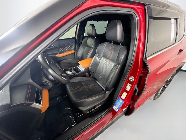 Used 2023 Mitsubishi Outlander SEL AWD/4WD image 10