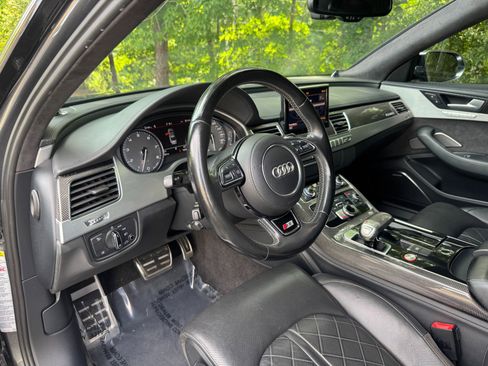 Used 2014 Audi S8 AWD/4WD image 35