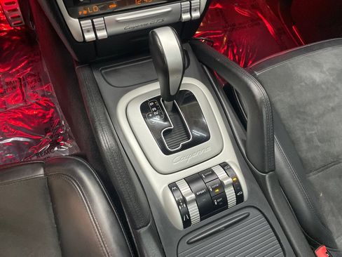 Used 2010 Porsche Cayenne GTS AWD/4WD image 20
